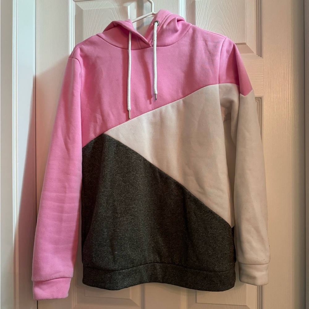 Cozy tri colored Ardene Hoody
